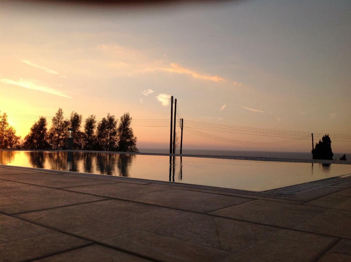 Pomos Idol Exceptional Beach Villa Exterior photo