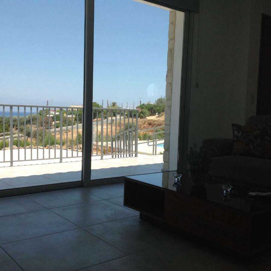 Pomos Idol Exceptional Beach Villa Exterior photo